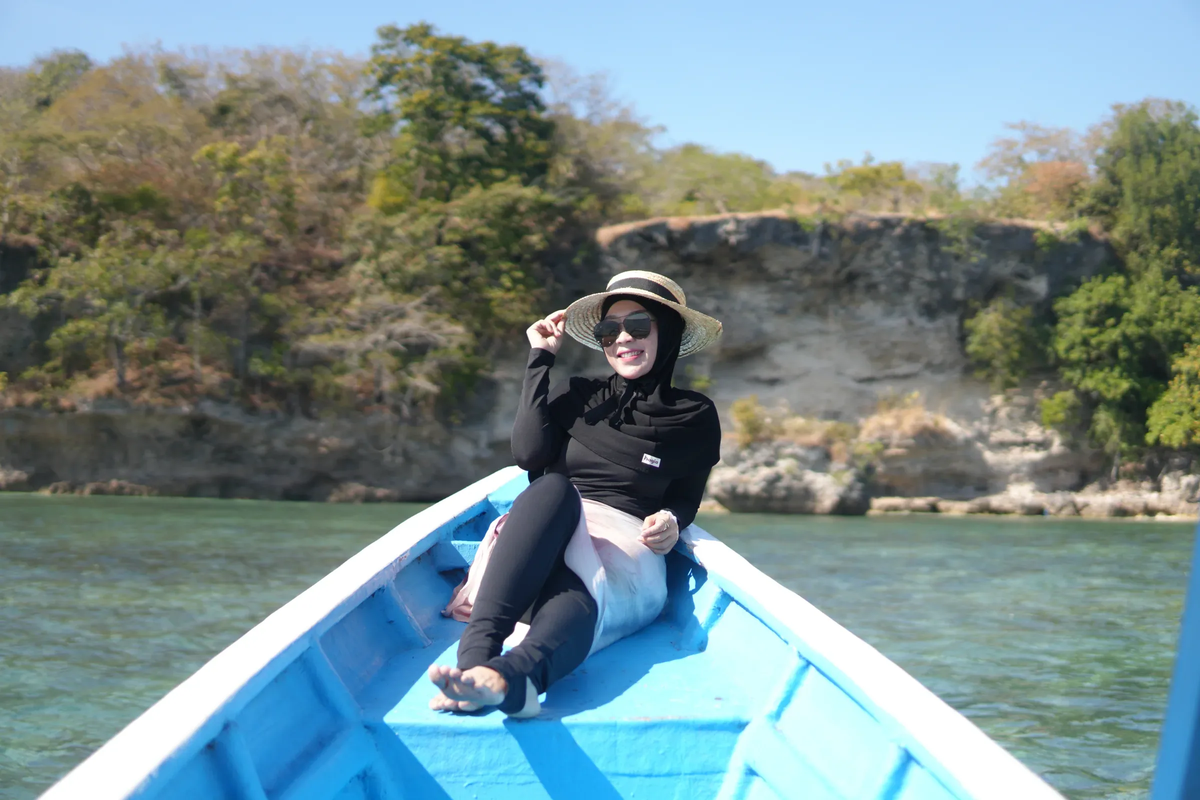 Eksplorasi Keindahan Alam Laut Eksotis di Destinasi Green Island Wisata Banyuwangi - Holiday Banyuwangi